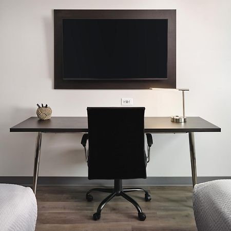 stayAPT Suites Greenville-Haywood Mall Extérieur photo