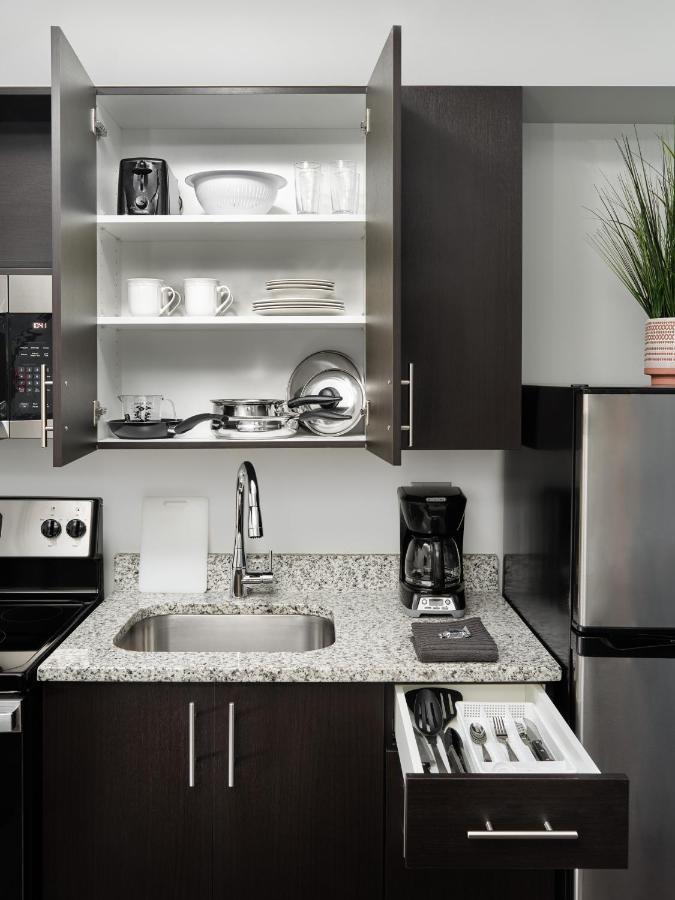 stayAPT Suites Greenville-Haywood Mall Extérieur photo